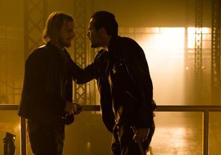 囚われて 囚われて